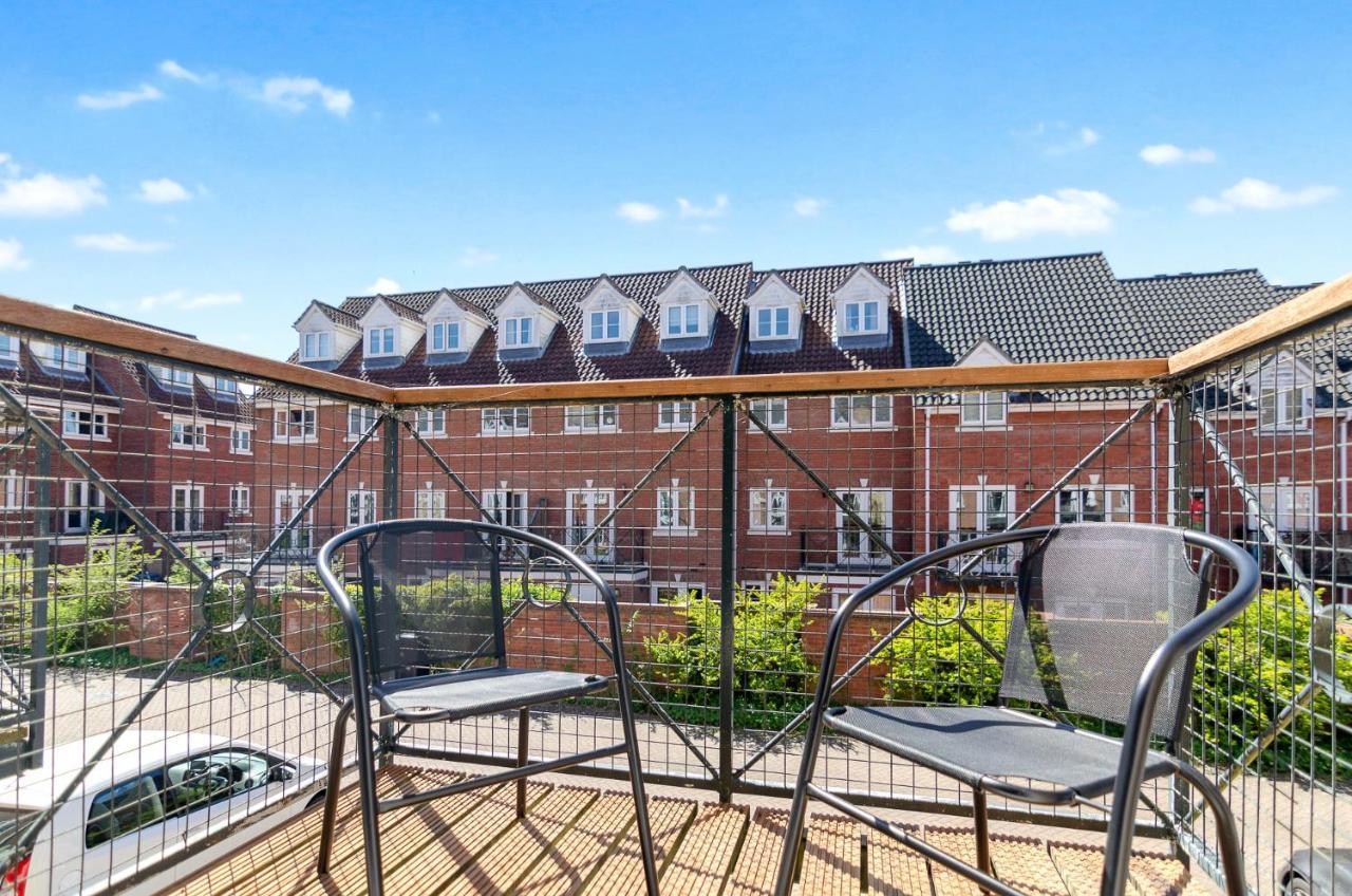 4Br Townhouse Wbalcony Free Parking Fast Wi-Fi Villa นอร์ริช ภายนอก รูปภาพ